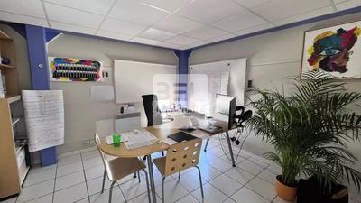 Bureau - 344 m² - 15 pièces