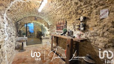 Maison - 200 m² - 8 pièces