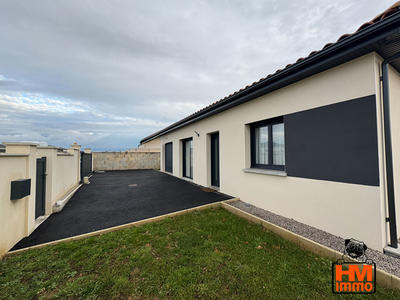 Maison - 92 m² - 4 pièces