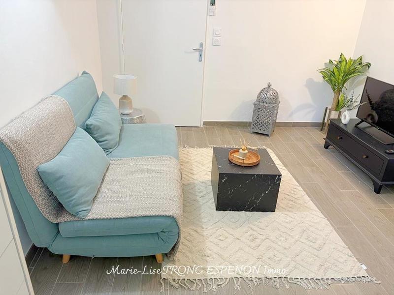 Maison - 180 m² - 8 pièces