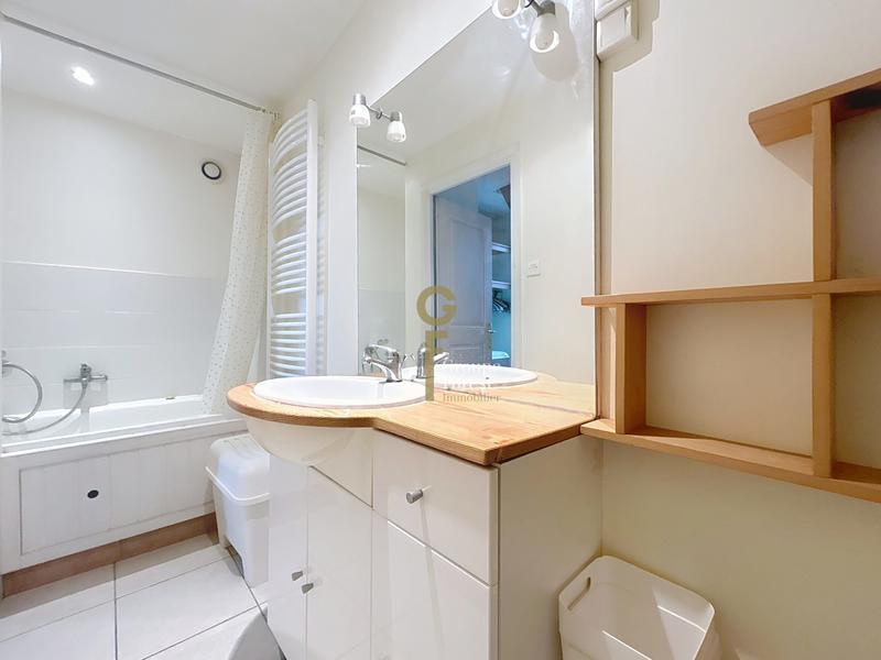 Maison - 226 m² - 6 pièces