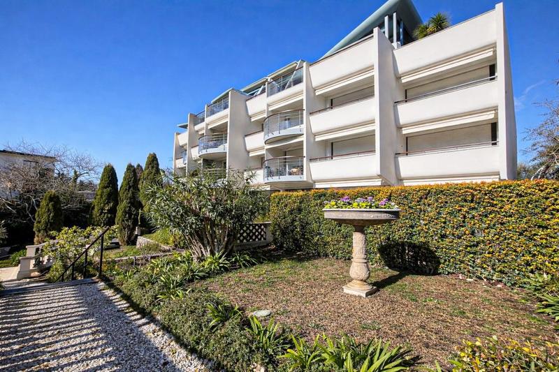 Appartement - 147 m² - 5 pièces