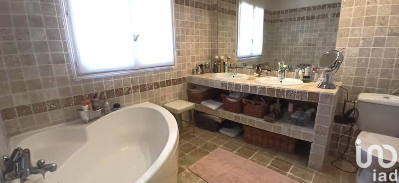 Maison - 205 m² - 6 pièces