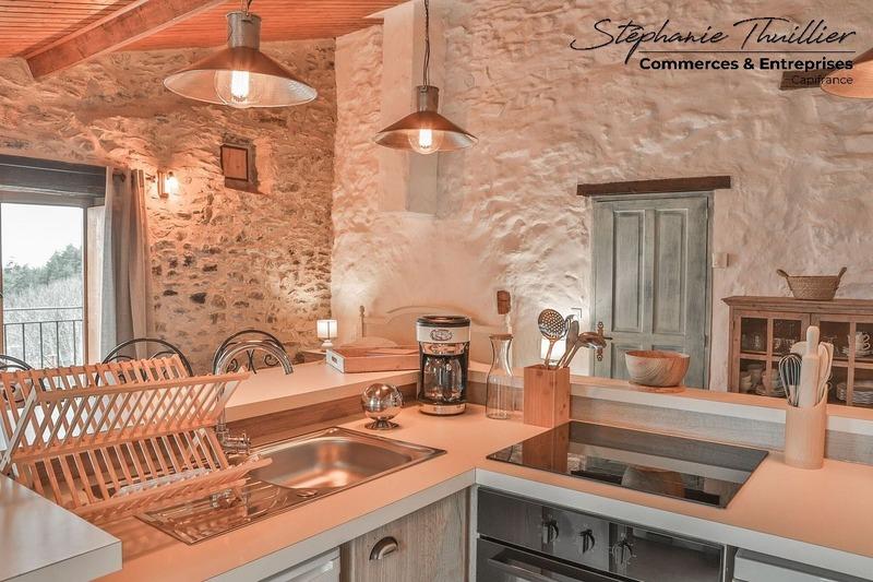 Fonds de commerce - 900 m²