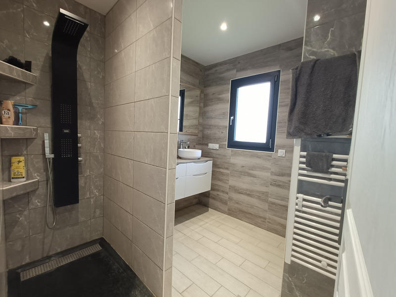 Maison - 116 m² - 6 pièces