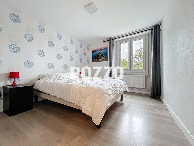 Maison - 110 m² - 6 pièces