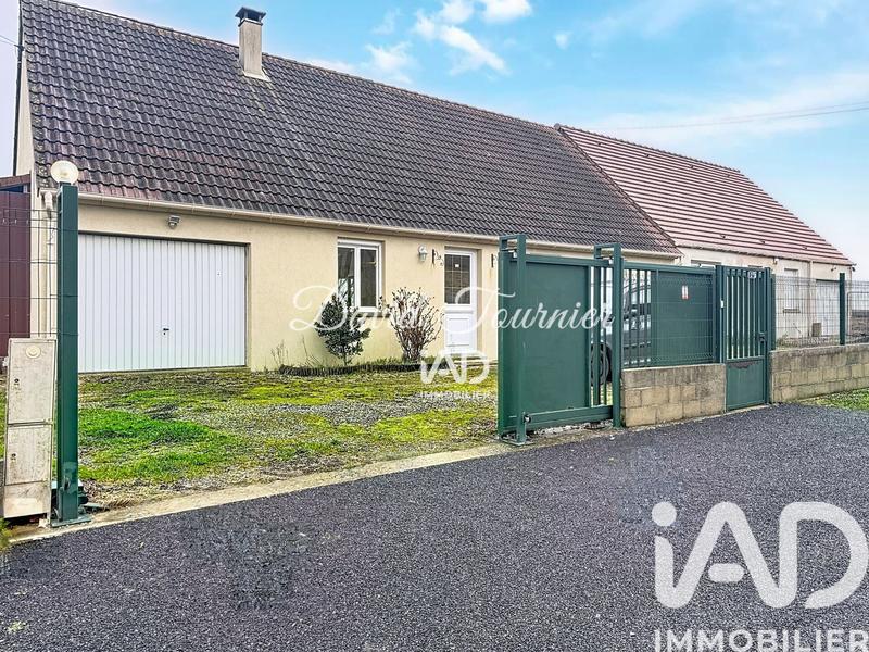 Maison - 90 m² - 5 pièces