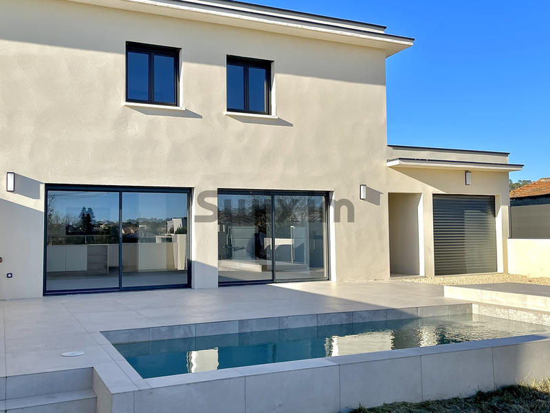 Villa - 154 m² - 6 pièces