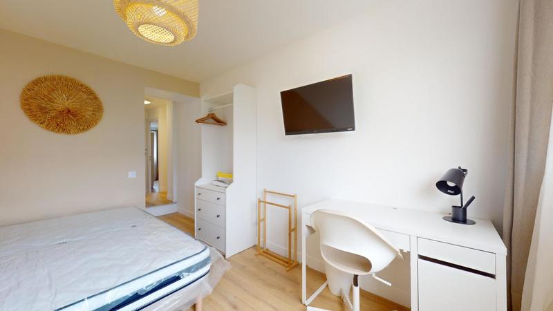 Appartement - 88 m² - 6 pièces