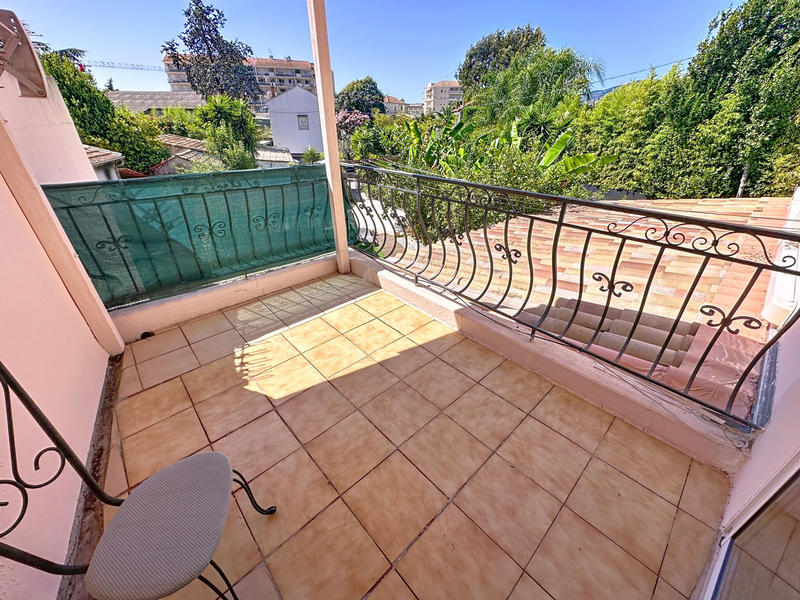 Maison - 168 m² - 6 pièces