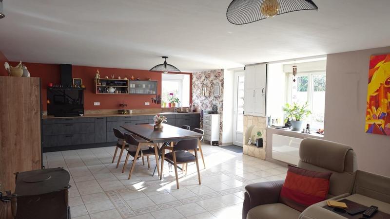 Maison - 200 m² - 7 pièces