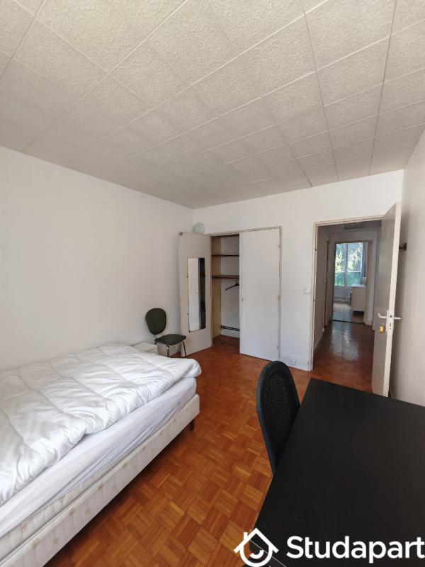 Chambre - 9 m² - 1 pièce