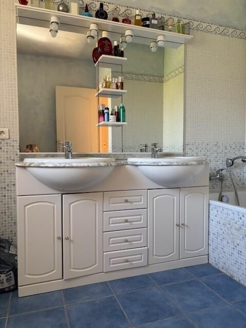 Maison - 269 m² - 11 pièces