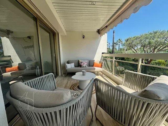 Appartement - 68 m² - 2 pièces