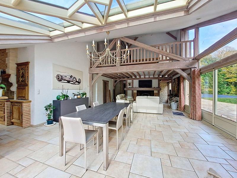 Maison - 400 m² - 11 pièces