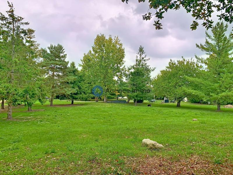 Maison - 225 m² - 8 pièces