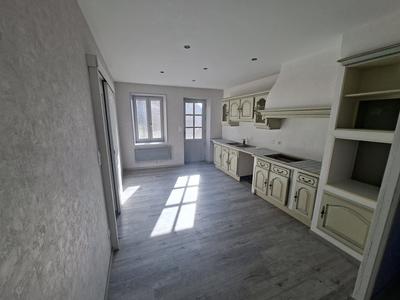 Maison - 107 m² - 7 pièces