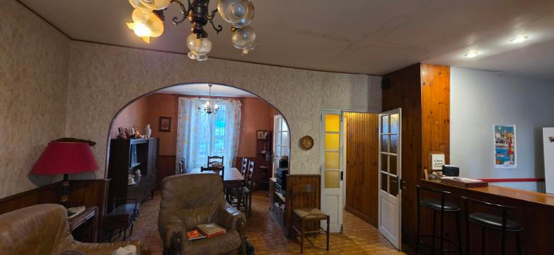 Maison - 110 m² - 6 pièces