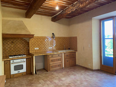 Maison - 377 m² - 7 pièces