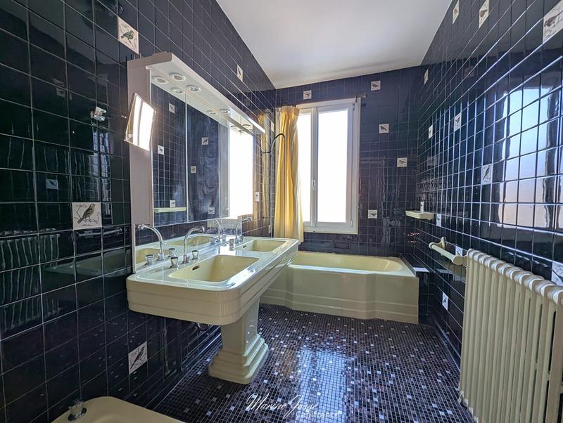 Maison - 186 m² - 7 pièces