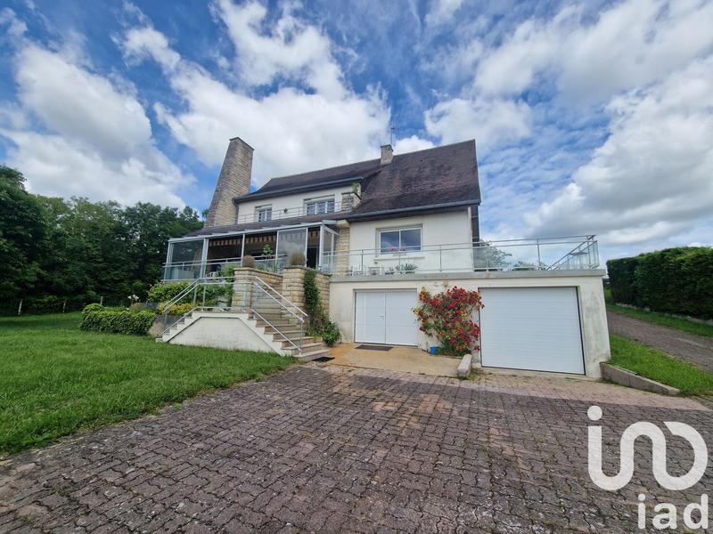 Maison de maîtres - 303 m² - 8 pièces