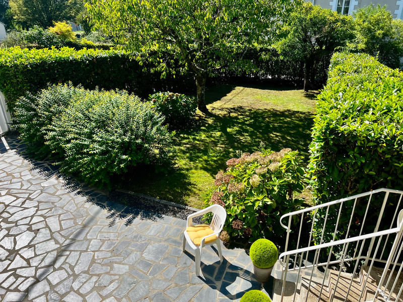 Maison - 260 m² - 9 pièces