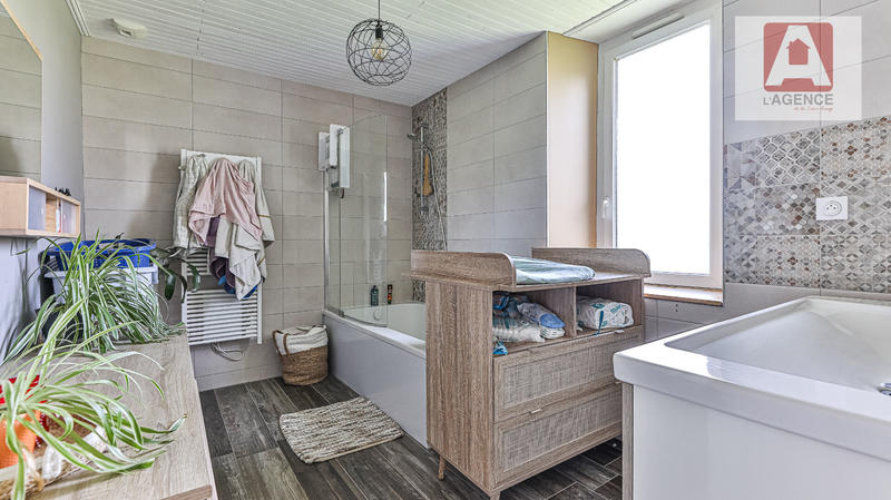 Maison - 83 m² - 3 pièces