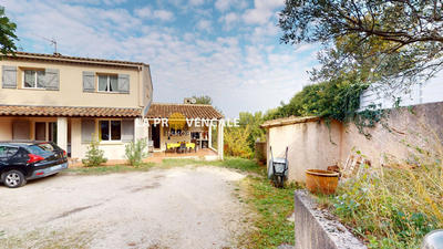 Maison - 104 m² - 5 pièces