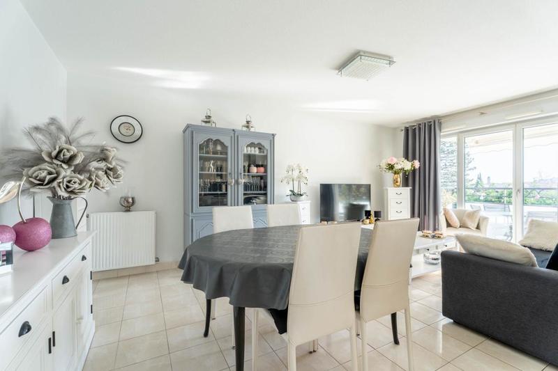 Appartement - 64 m² - 3 pièces