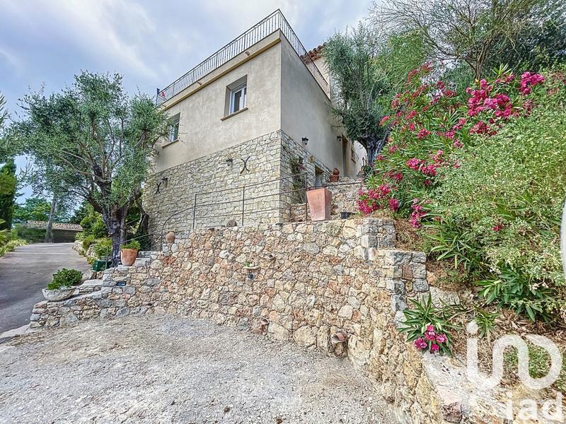 Maison - 257 m² - 10 pièces