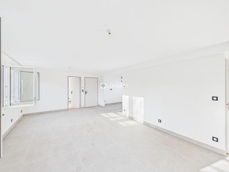 Appartement - 81 m² - 4 pièces