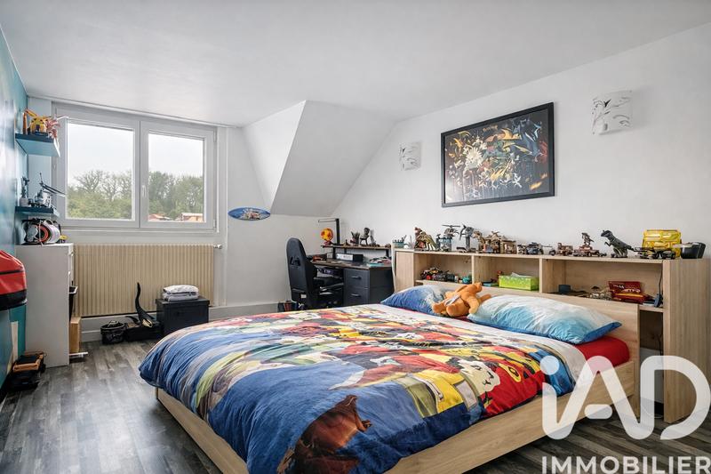 Maison - 223 m² - 8 pièces