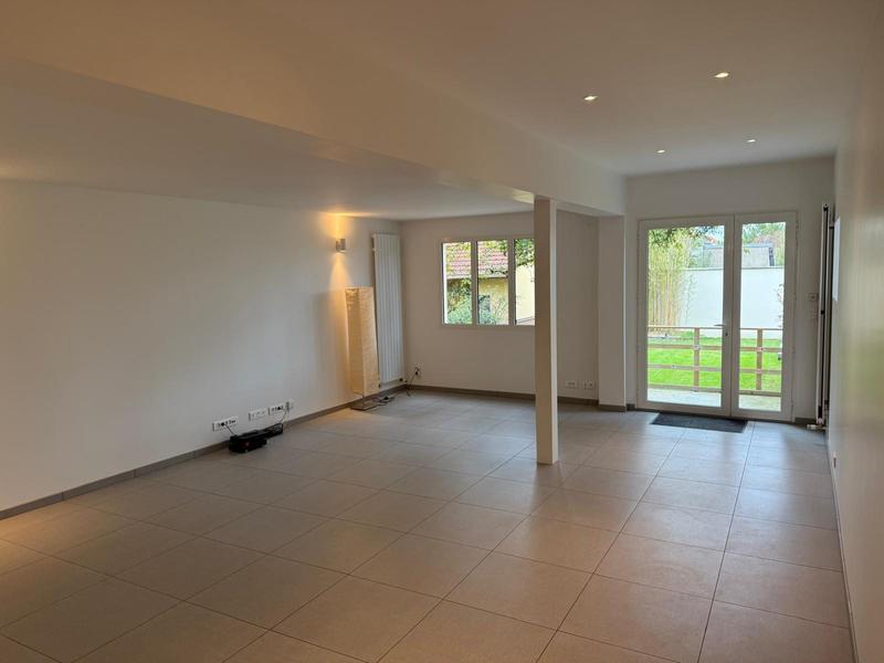 Maison traditionnelle - 145 m² - 6 pièces