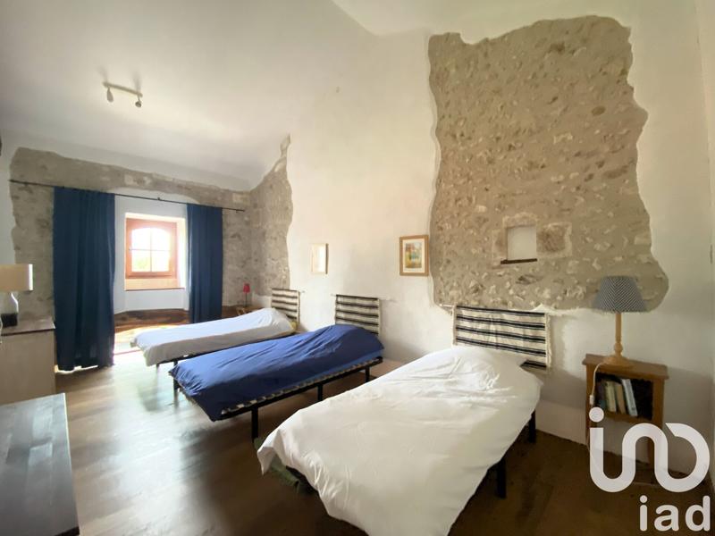 Maison - 680 m² - 28 pièces