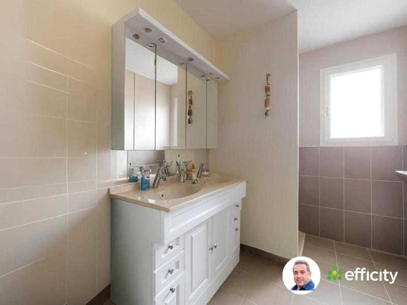 Pavillon - 138 m² - 6 pièces