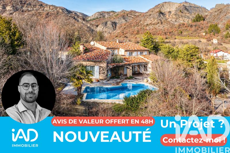 Maison - 250 m² - 5 pièces