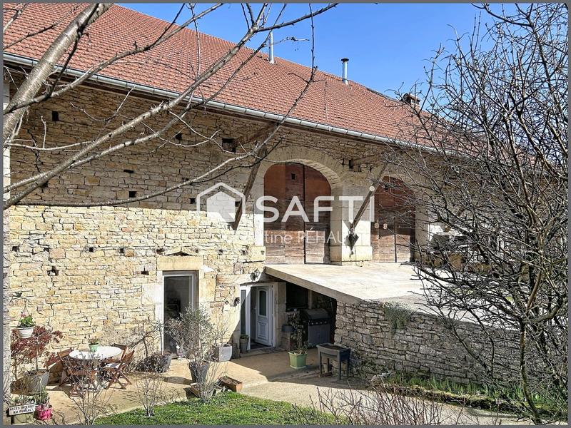 Maison - 158 m² - 5 pièces