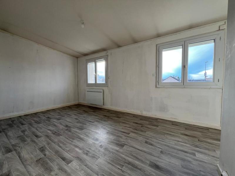 Maison - 91 m² - 5 pièces