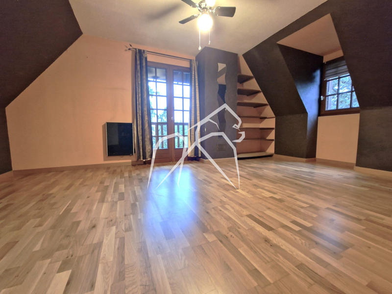 Maison - 170 m² - 6 pièces