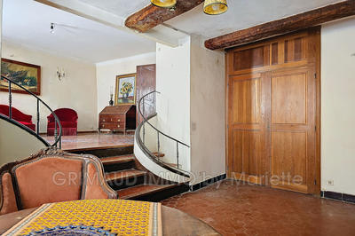 Maison - 400 m² - 14 pièces