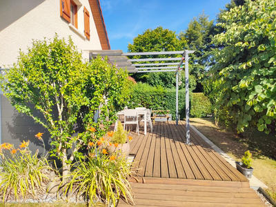 Maison - 104 m² - 6 pièces