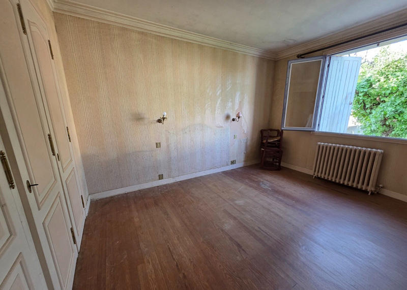 Maison - 104 m² - 8 pièces