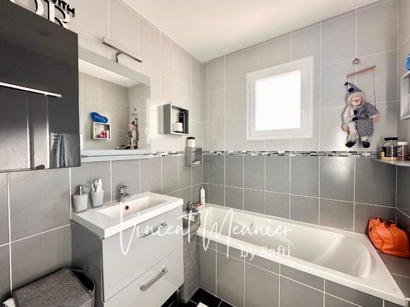 Maison - 140 m² - 7 pièces