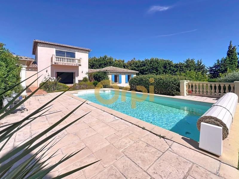 Villa - 192 m² - 6 pièces