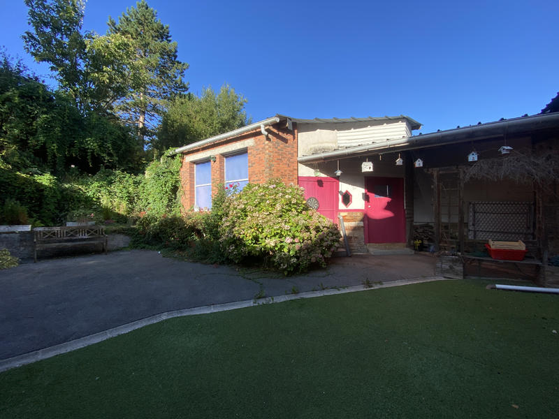 Maison - 150 m² - 10 pièces