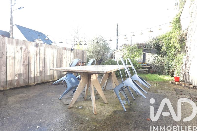 Maison - 220 m² - 6 pièces