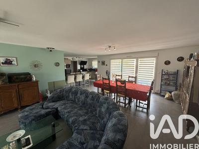 Maison - 1 134 m² - 5 pièces