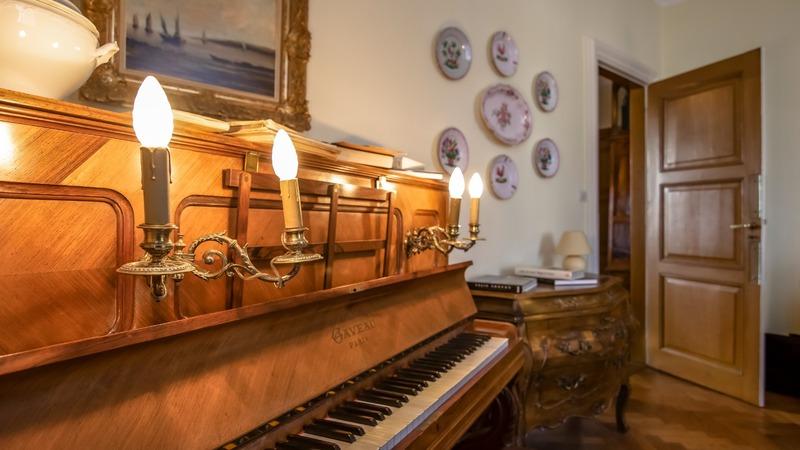 Maison bourgeoise - 295 m² - 9 pièces