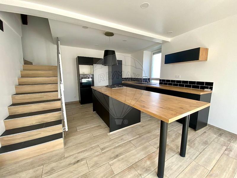 Maison - 146 m² - 6 pièces