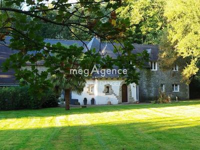 Maison - 200 m² - 6 pièces